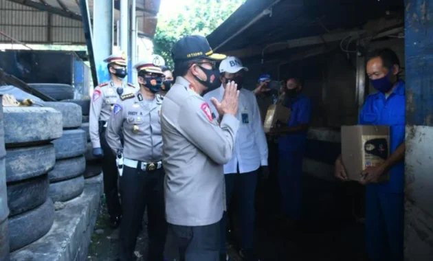 Drama Terminal Cilacap: Sopir dan Kernet Bus Berburu Rezeki, Dua Preman Tertangkap Polisi