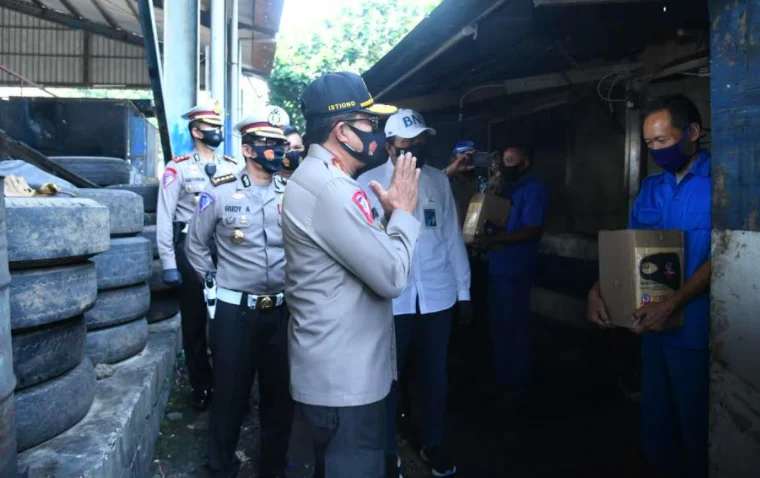 Drama Terminal Cilacap: Sopir dan Kernet Bus Berburu Rezeki, Dua Preman Tertangkap Polisi