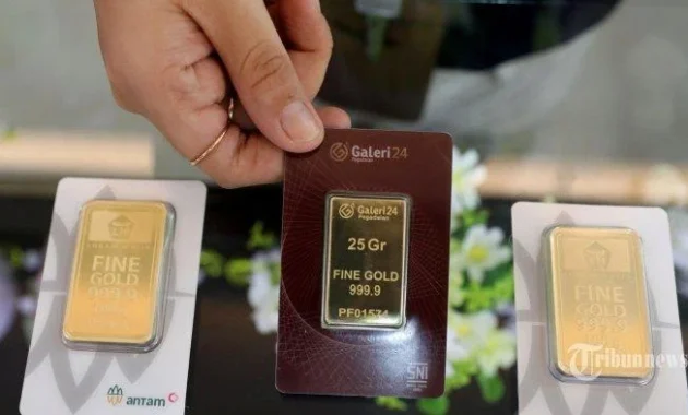 Harga Emas Antam Selasa Pagi Turun ke Rp 2,827 Juta per Gram