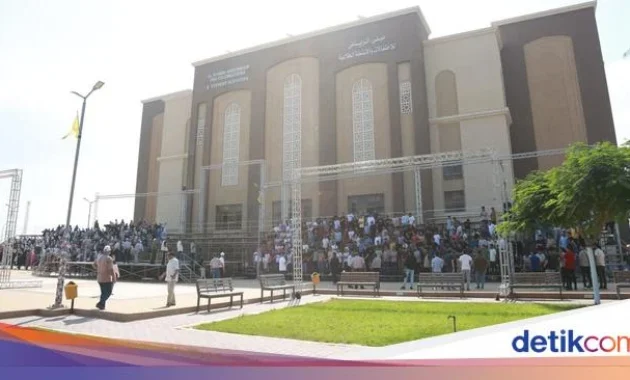 IRGC Gertak Kampus AS & Israel, AUB Tutup Kelas Daring Usai Bom Dua Universitas Iran