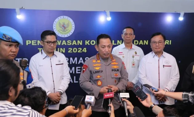 Puji Polri Manfaatkan Teknologi untuk Amankan Mudik, Kompolnas Nilai Kebijakan Lalin Lebih Objektif Puji Polri Manfaatkan Teknologi untuk Amankan Mudik, Kompolnas Nilai Kebijakan Lalin Lebih Objektif