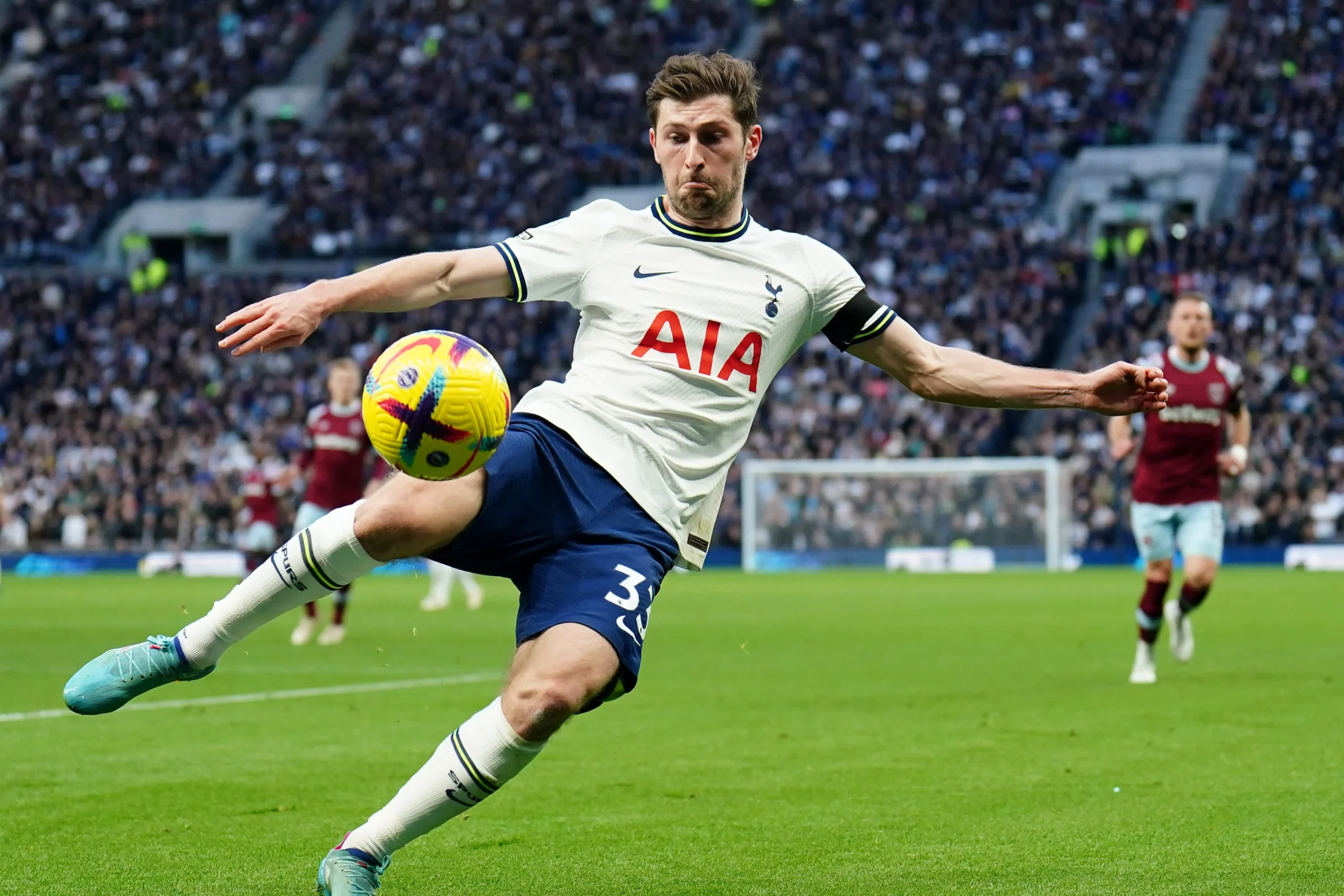 Tottenham Siapkan Langkah Berani: Ben Davies Jadi Kandidat Misterius Gantikan Igor Tudor