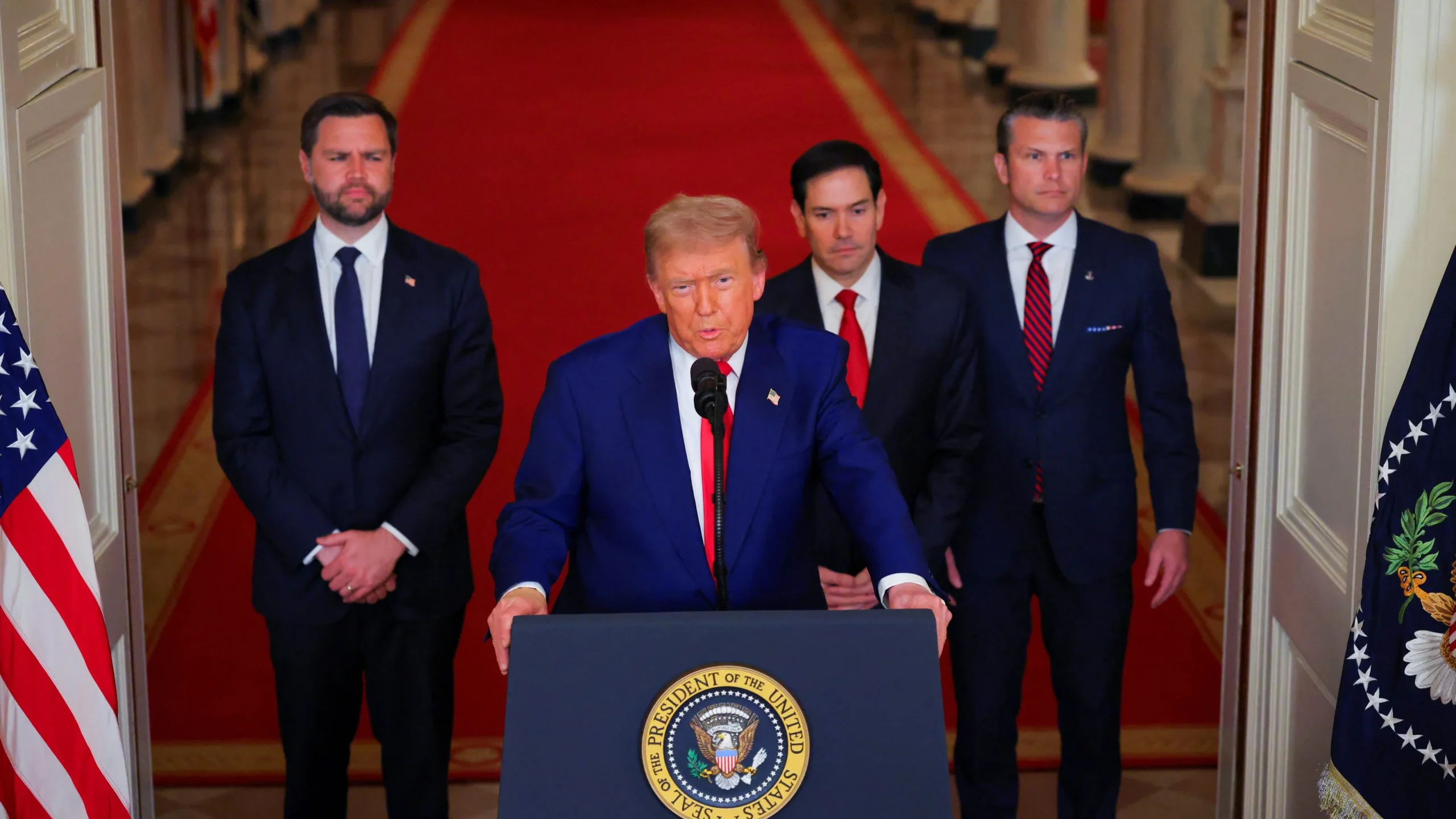 Trump Klaim Iran Setujui Proposal Perdamaian AS: Antara Janji Damai dan Ancaman Militer