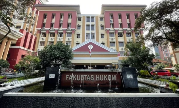 10 Universitas dengan Jurusan Hukum Terbaik Indonesia 2026 Versi SCImago, Unair Puncaki Daftar