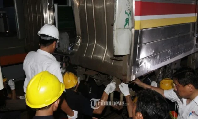 15 Korban Meninggal dan 88 Dirawat Usai Tabrakan Kereta di Stasiun Bekasi Timur, AHY Ungkap Penyelidikan