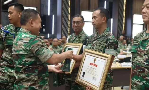 5 Satker Dapat Predikat WBK, Kasum Ingatkan Seluruh Pimpinan TNI Perkuat Komitmen Reformasi Birokrasi
