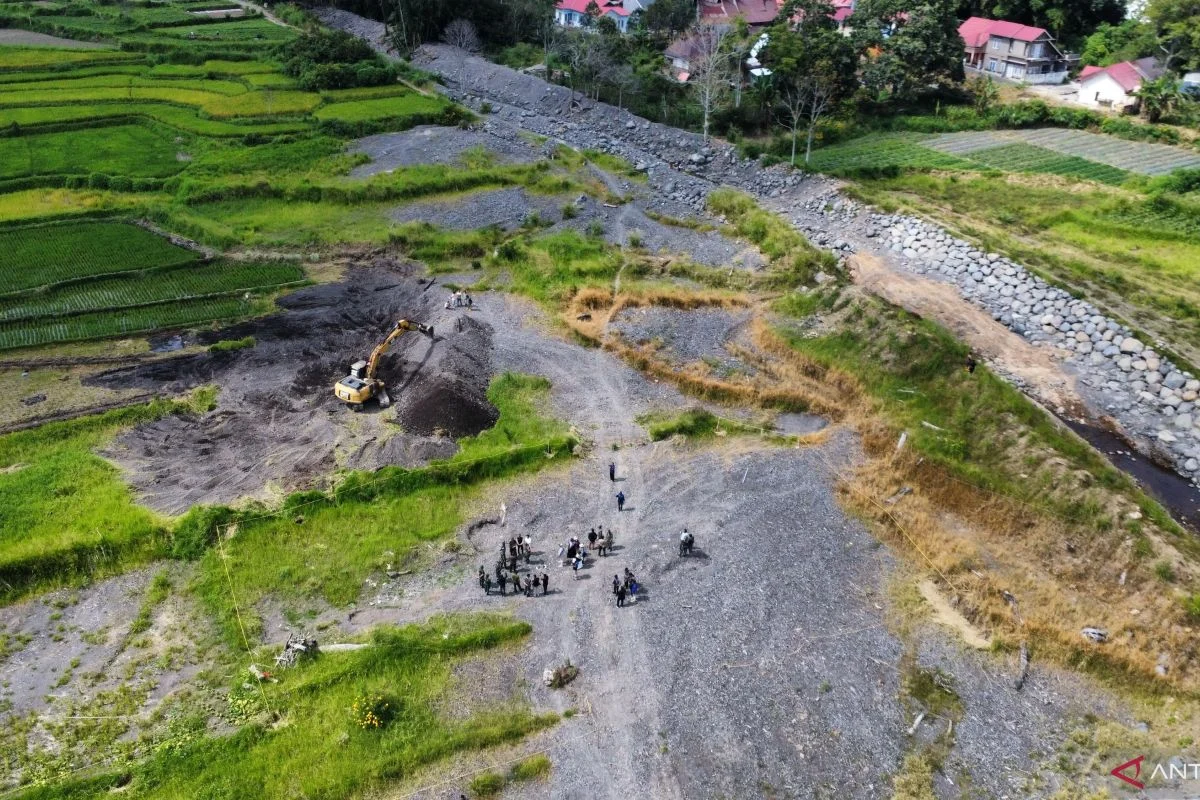 70% Lahan Terdampak Bencana di Sumbar Sudah Dipulihkan
