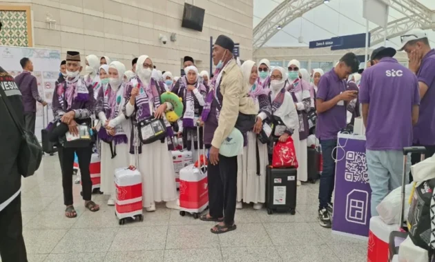 72 Kloter Telah Diterbangkan ke Tanah Suci, 17.747 Jemaah Haji Tiba di Madinah 72 Kloter Telah Diterbangkan ke Tanah Suci, 17.747 Jemaah Haji Tiba di Madinah