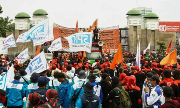 785 Aparat Gabungan Amankan Aksi Massa Tolak Operasional Freeport