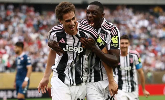 AC Milan Hancur, Juventus Tertinggal ke Puncak: Drama Liga Italia Memanas!