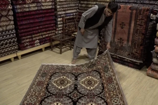 Afghanistan Ekspor Karpet dan Permadani Senilai US$18 Juta dalam Setahun