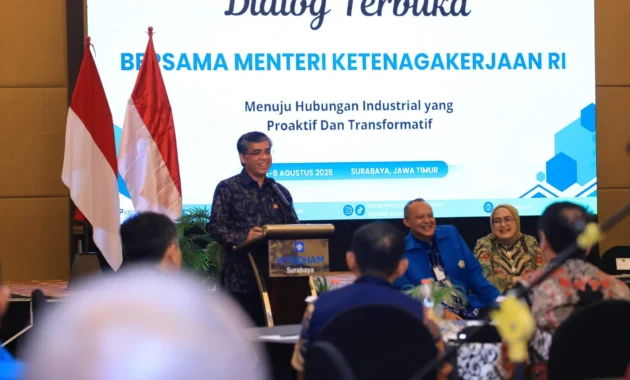 Agar Pekerja Tak Tertinggal oleh AI, Menaker Dorong Transformasi Hubungan Industrial