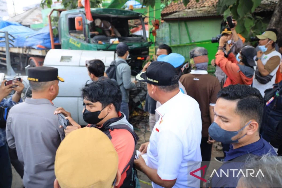 AHY Tinjau Korban Kecelakaan Kereta di Bekasi, Evaluasi Keselamatan Jadi Prioritas