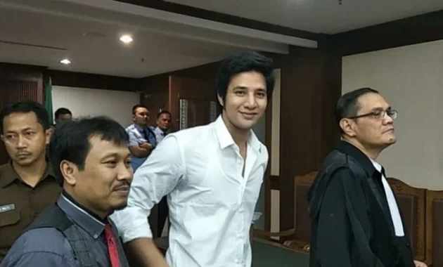 Ammar Zoni Ganti Pengacara Usai Vonis 7 Tahun, Keluarga Kaget dan Siap Tempuh Banding