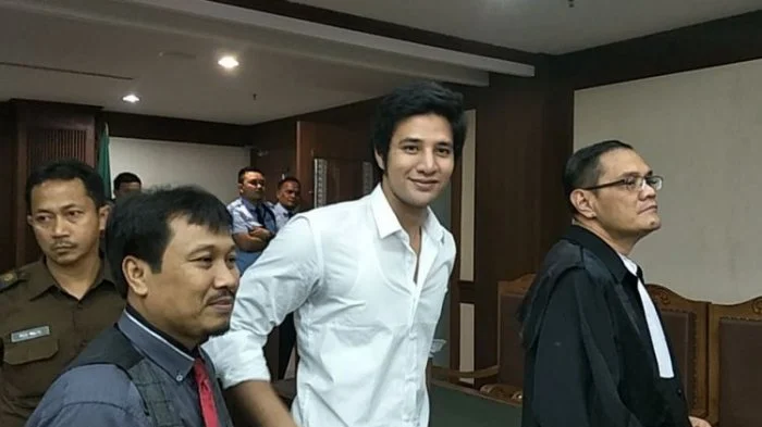 Ammar Zoni Ganti Pengacara Usai Vonis 7 Tahun, Keluarga Kaget dan Siap Tempuh Banding