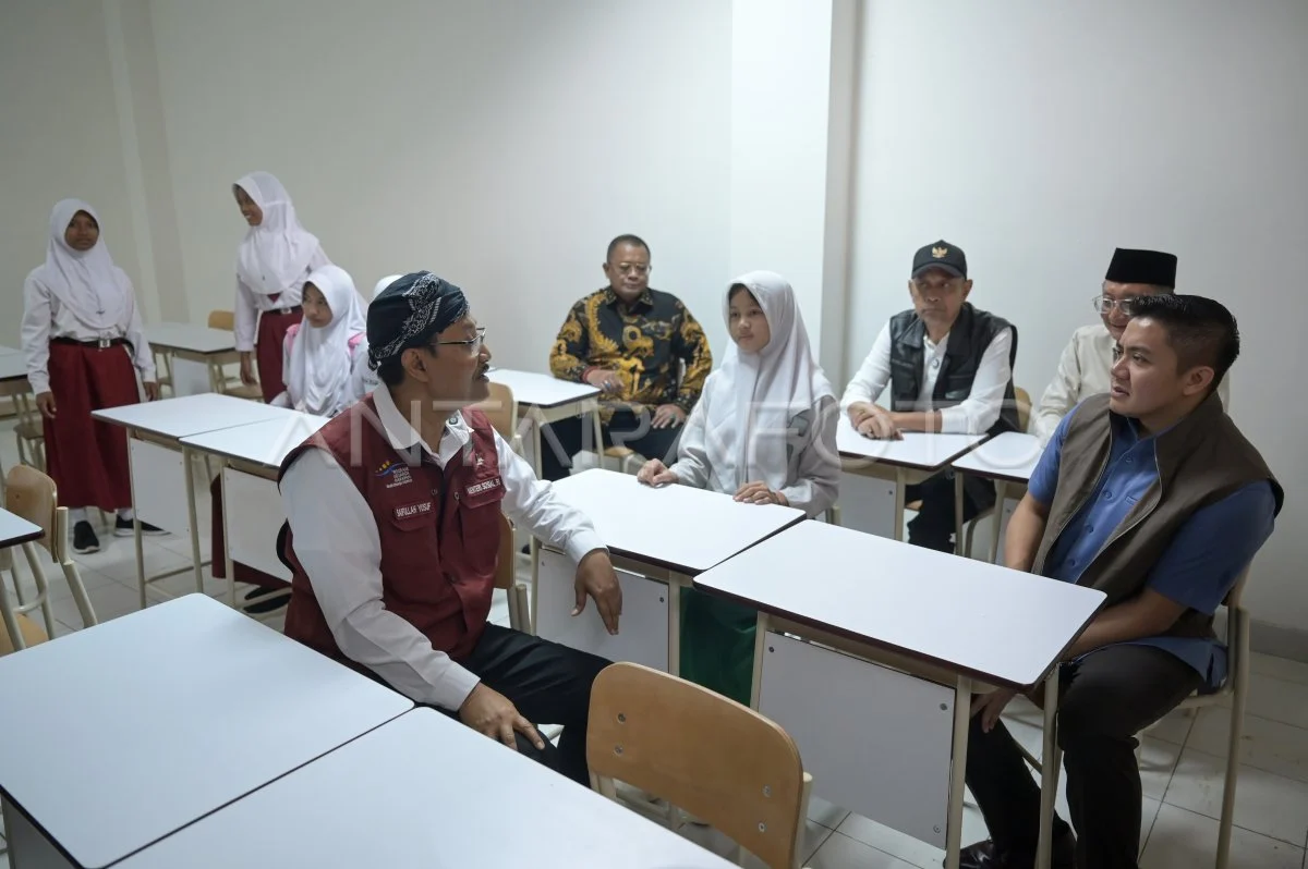 Analis: Kunjungan Seskab ke Sekolah Rakyat Bentuk Komunikasi Efektif