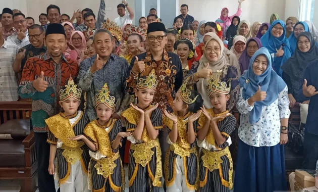 Anggota DPR: KAI Harus Terus Berinovasi sebagai Andalan Pariwisata Anggota DPR: KAI Harus Terus Berinovasi sebagai Andalan Pariwisata
