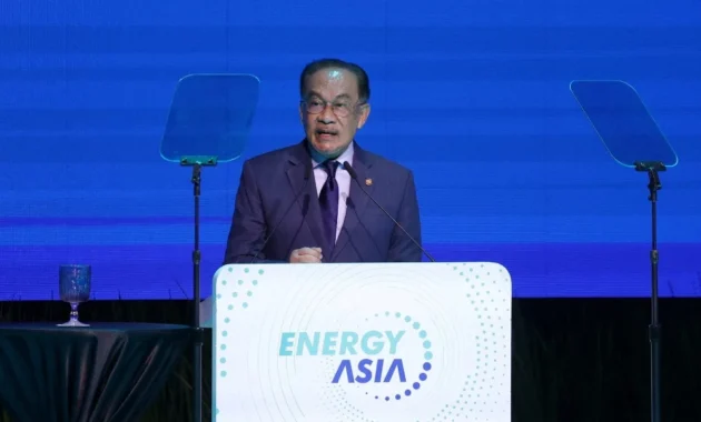 Anwar Ibrahim Ceritakan Kapal Malaysia Dapat Lewati Selat Hormuz