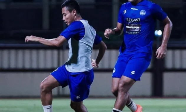 Arema Terapkan Low Block Saat Imbangi Maluku Utara Karena Pemain Kunci Absen