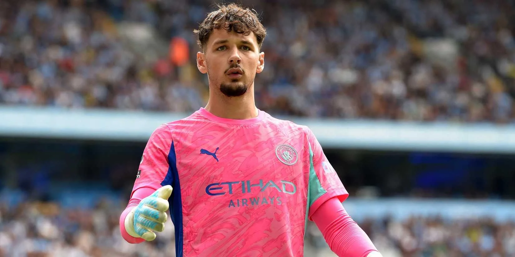 Aston Villa Target James Trafford, Siap Gantikan Emi Martinez di Puncak Persaingan Premier League