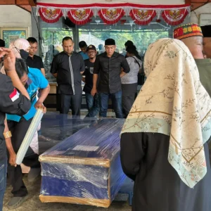 Azhari Cage Fasilitasi Pemulangan Jenazah Warga Aceh Tamiang dari Jakarta