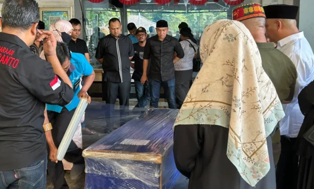 Azhari Cage Fasilitasi Pemulangan Jenazah Warga Aceh Tamiang dari Jakarta