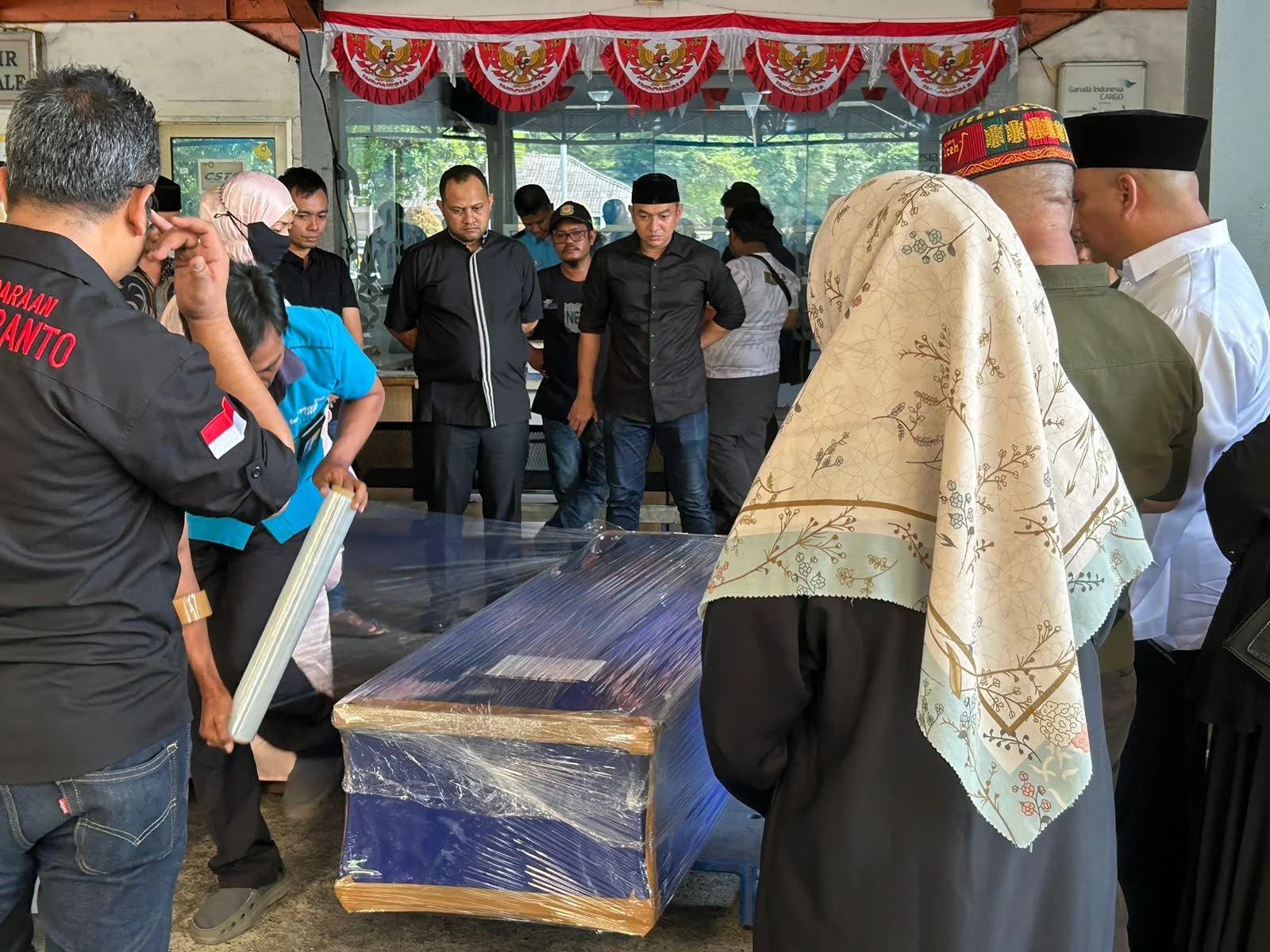 Azhari Cage Fasilitasi Pemulangan Jenazah Warga Aceh Tamiang dari Jakarta