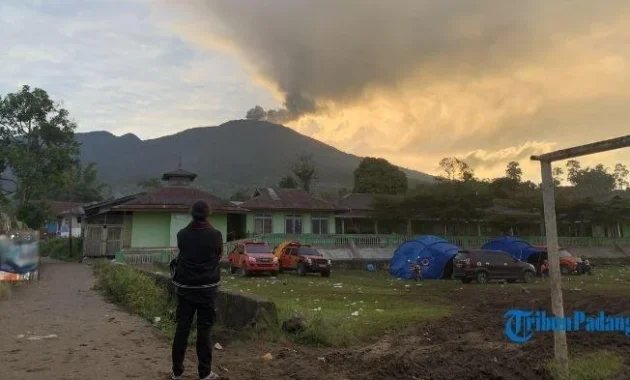 Badan Geologi Ingatkan Potensi Gas Beracun di Gunung Marapi