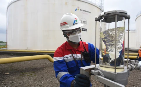 Bahlil: Harga Avtur Pertamina Lebih Kompetitif Dibanding Negara Lain