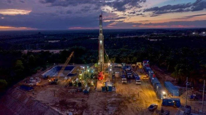 Bahlil Umumkan Temuan Gas Bumi 5 Tcf dan Ratusan Juta Barel Kondensat di Lepas Pantai Kaltim