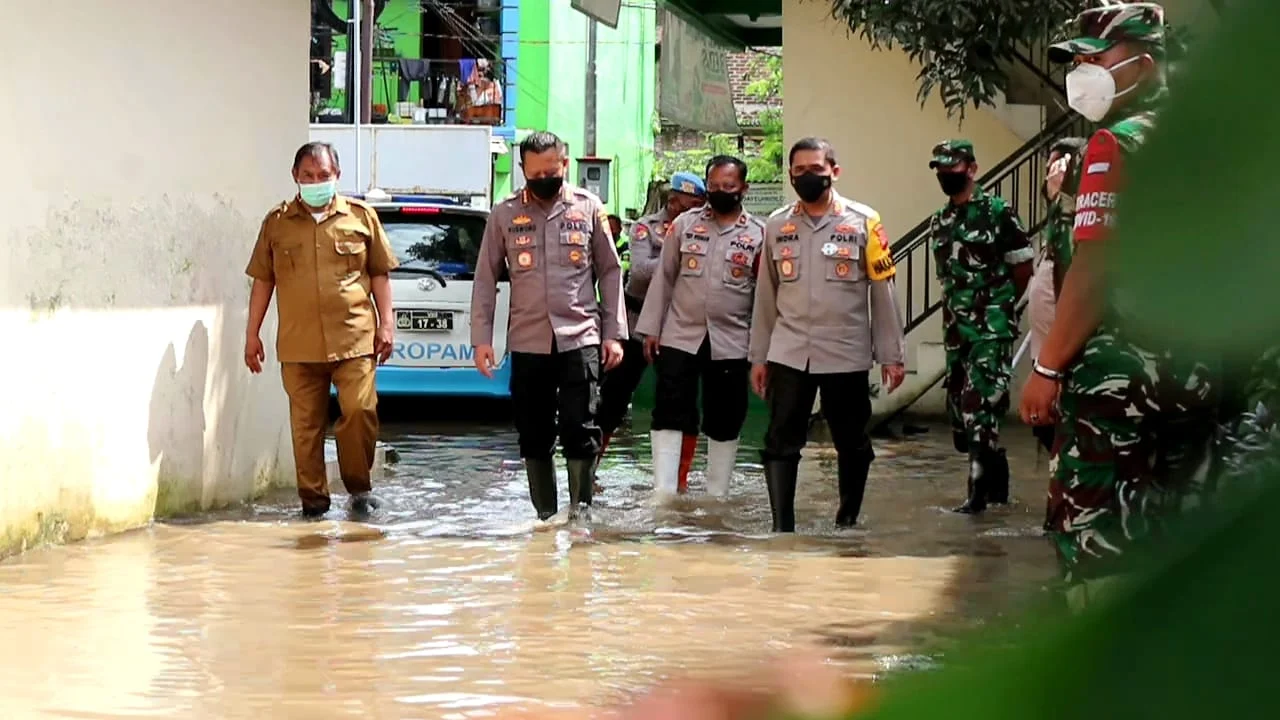 Banjir Dayeuhkolot Kembali Mengguncang, Gubernur Dedi Mulyadi Desak Warga Jaga Nilai Kehutanan dan Diversifikasi Pertanian