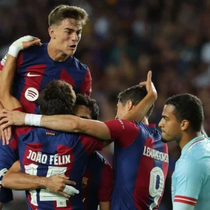 Barca Legends kalahkan DRX Legends dengan tiga gol tanpa balas