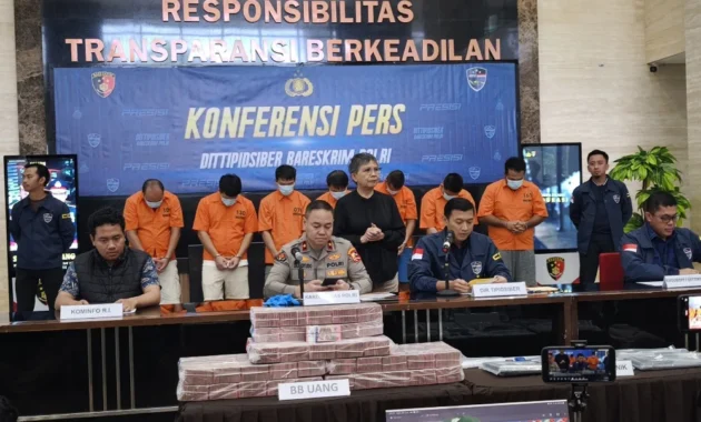 Bareskrim Ungkap Jaringan Judi Online Kamboja yang Menggiling Uang di Tangerang Bareskrim Ungkap Jaringan Judi Online Kamboja yang Menggiling Uang di Tangerang