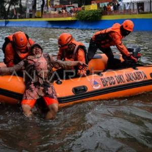 Basarnas Gelar Simulasi Penyelamatan Korban Tenggelam di Tangerang