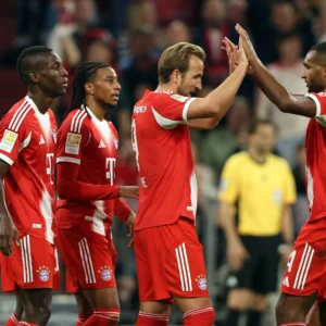 Bayern München Bangkit Lumat Freiburg 3-2 dalam Laga Dramatis