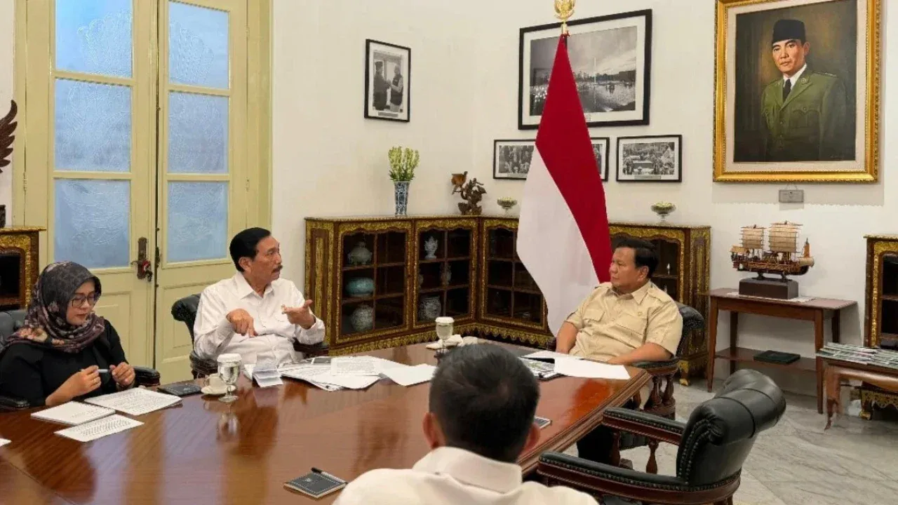 Bertemu Luhut, Prabowo Bahas Antisipasi Prekonomian Nasional Akibat Konflik Global