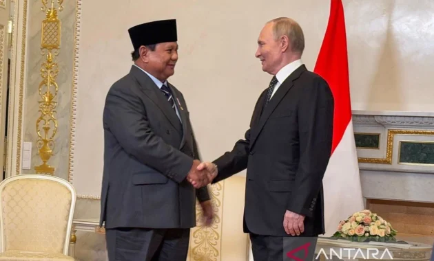 Bertemu Putin, Prabowo Jajaki Peluang Kerja Sama Strategis Indonesia–Rusia