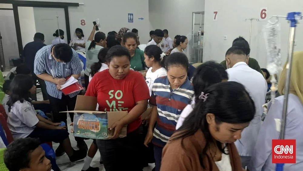 BGN Minta Maaf, Ratusan Siswa dan Guru Keracunan MBG di Duren Sawit, Jaktim