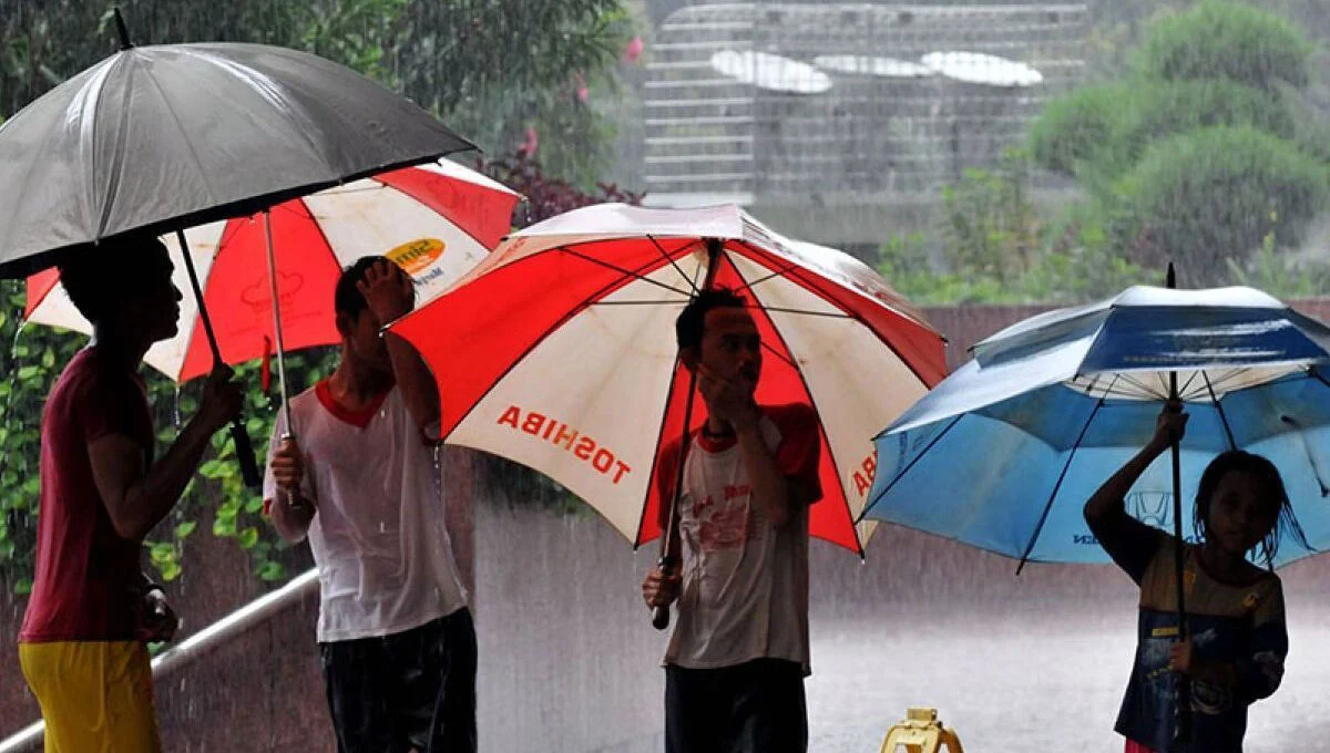 BMKG: Hujan Ringan Berpotensi Guyur Jakarta pada Rabu