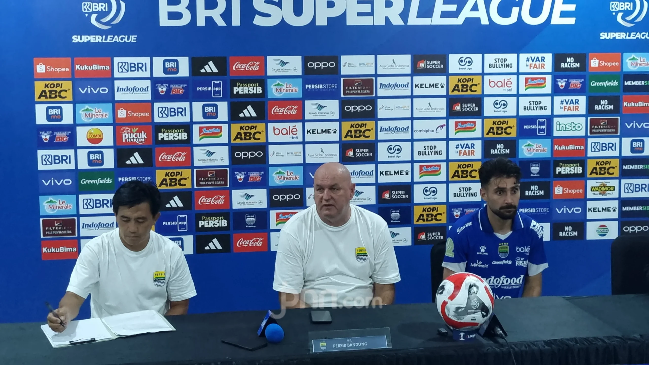 Bojan Hodak Soroti Peran Frans Putros di Laga Penentu Irak vs Bolivia serta Dukungan bagi Putranya Luka di Timnas Malaysia