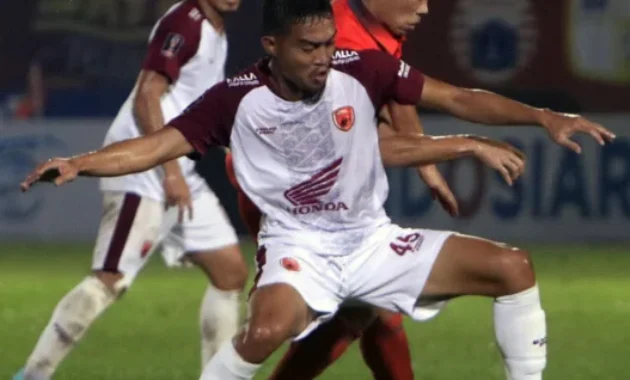 Borneo FC Samarinda Kalahkan PSM Makassar 2-1 dalam Laga Liga 1 Borneo FC Samarinda Kalahkan PSM Makassar 2-1 dalam Laga Liga 1