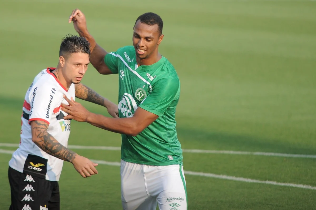 Botafogo Tundukkan Chapecoense 1-0 di Copa do Brasil: Pertahanan Kokoh, Serangan Kritis!