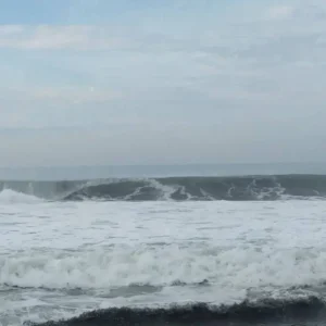 Bulan Purnama, BMKG: Waspada Rob di Pesisir Bali pada 2-10 April