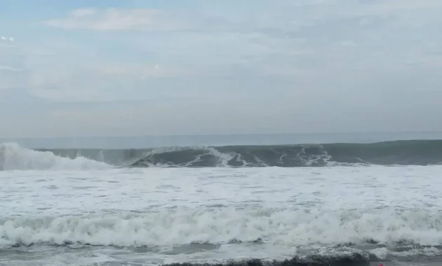 Bulan Purnama, BMKG: Waspada Rob di Pesisir Bali pada 2-10 April