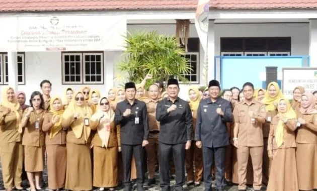 Bupati Malang Tegaskan Pengawasan Ketat Kinerja ASN WFH oleh Inspektorat dan BKPSDM Bupati Malang Tegaskan Pengawasan Ketat Kinerja ASN WFH oleh Inspektorat dan BKPSDM