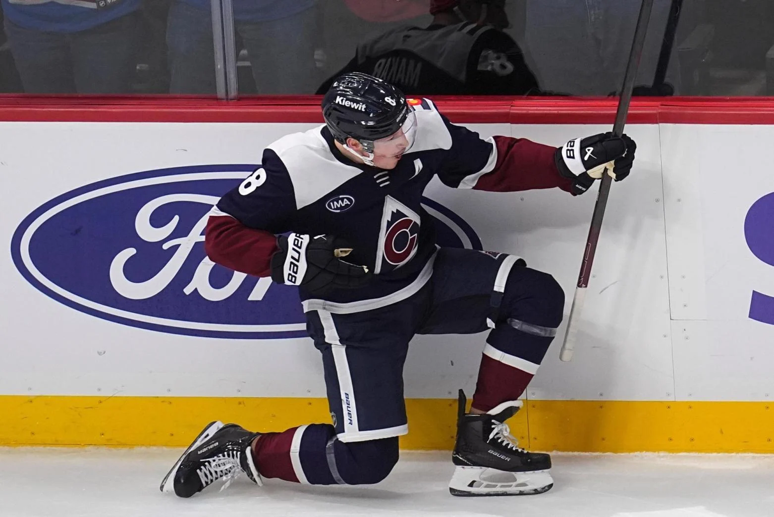 Cale Makar Buktikan Kecepatan dan Kepemimpinan di Playoff NHL, Sementara Jada Makar Raih Prestasi di Dunia Politik