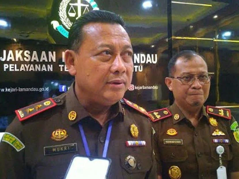 Camat Dompu Ungkap Dugaan Pemerasan oleh Tiga Jaksa, Kejari Dompu Serahkan Berkas ke Kejati NTB