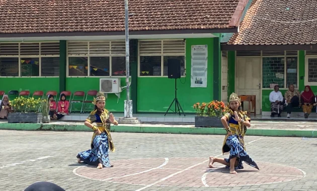 Car Free Day Jakarta Jadi Ajang Peringatan Hari Kartini dan Pelestarian Seni Budaya
