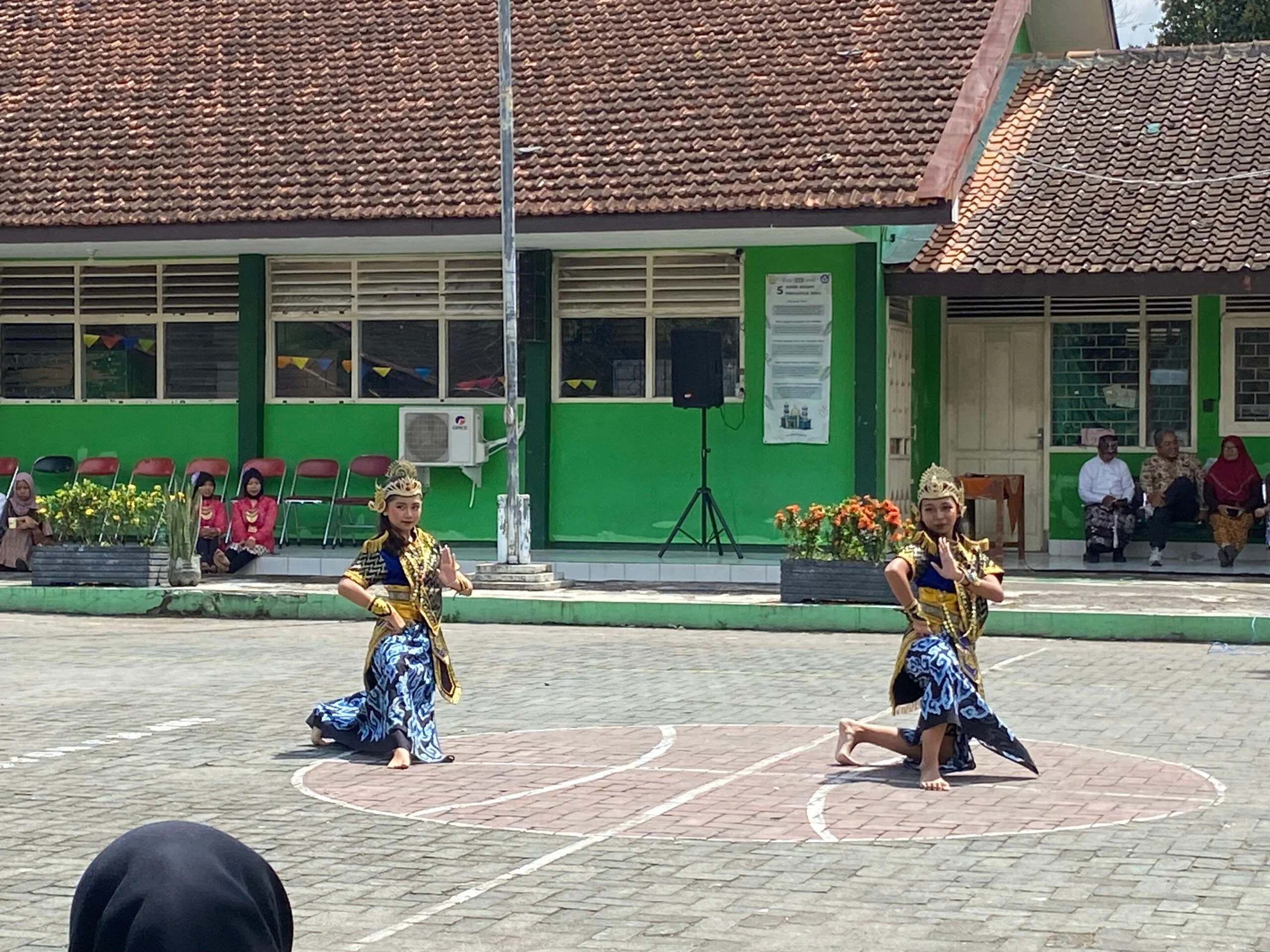 Car Free Day Jakarta Jadi Ajang Peringatan Hari Kartini dan Pelestarian Seni Budaya