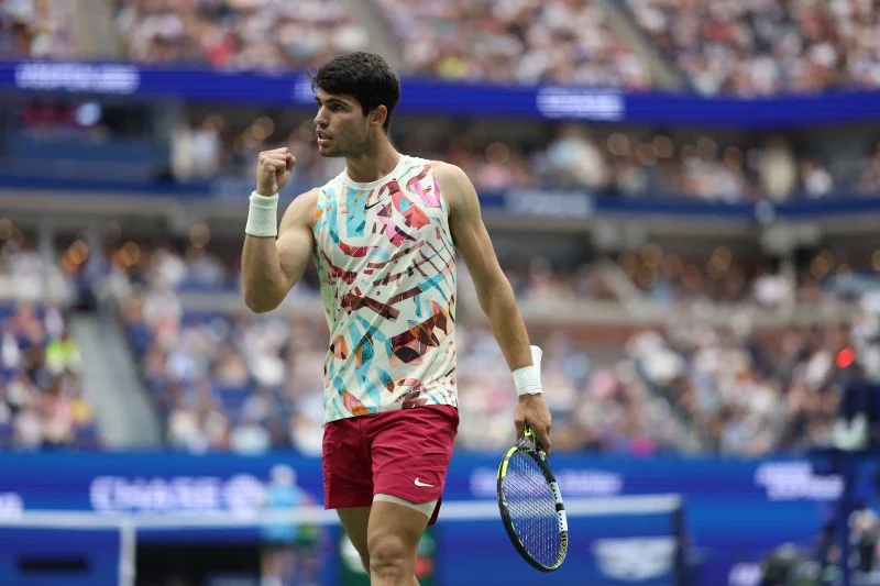 Carlos Alcaraz Mundur dari Barcelona Open, Cedera Serius Mengguncang Persiapan French Open dan Kolaborasi Teknologi Baru